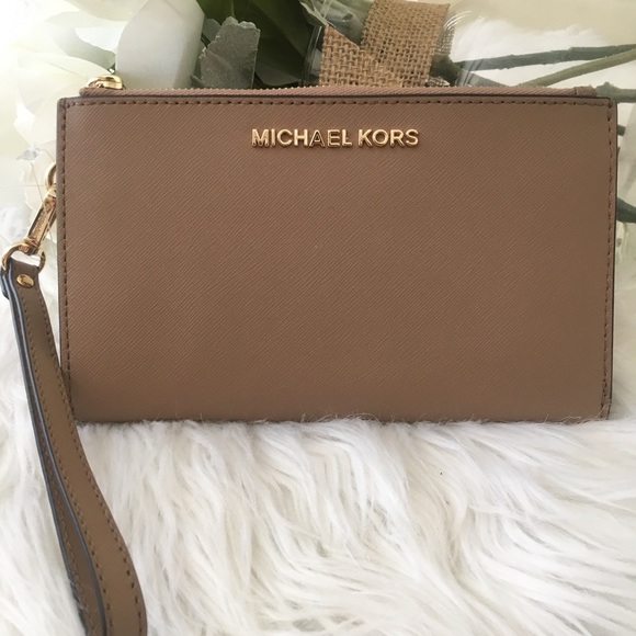 New Michael Kors jet set double zipper Wristlet - Picture 2 of 6